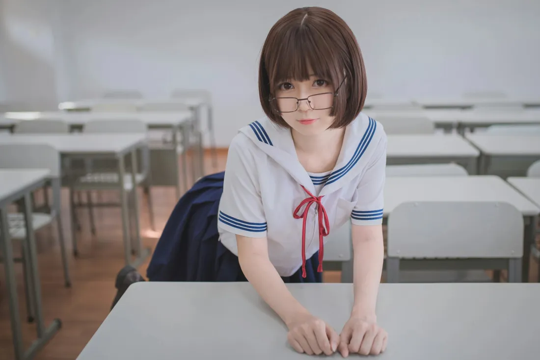5kjk壁纸｜教室背景图片 - 水手服「哲风壁纸」