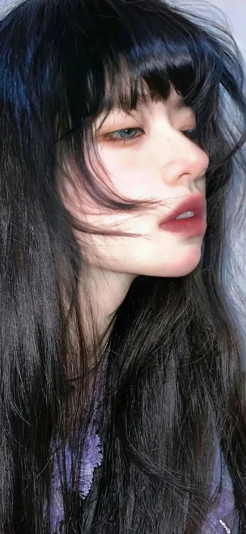 黑发美女手机壁纸｜氛围感背景图片 - 清冷侧脸「哲风壁纸」