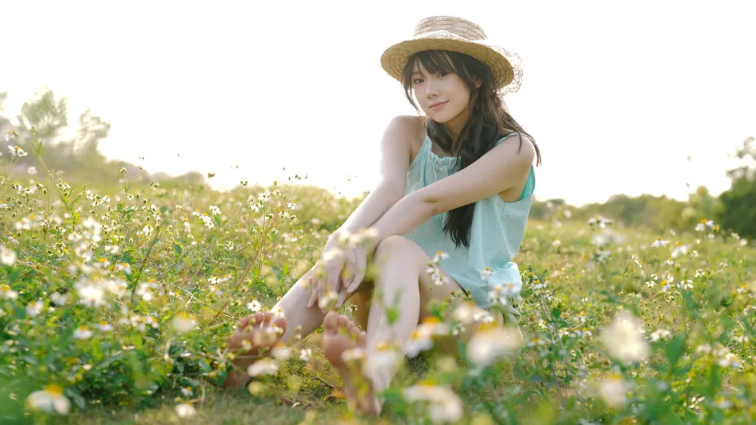 3k草帽少女壁纸｜花花草草背景图片 - 清新户外「哲风壁纸」