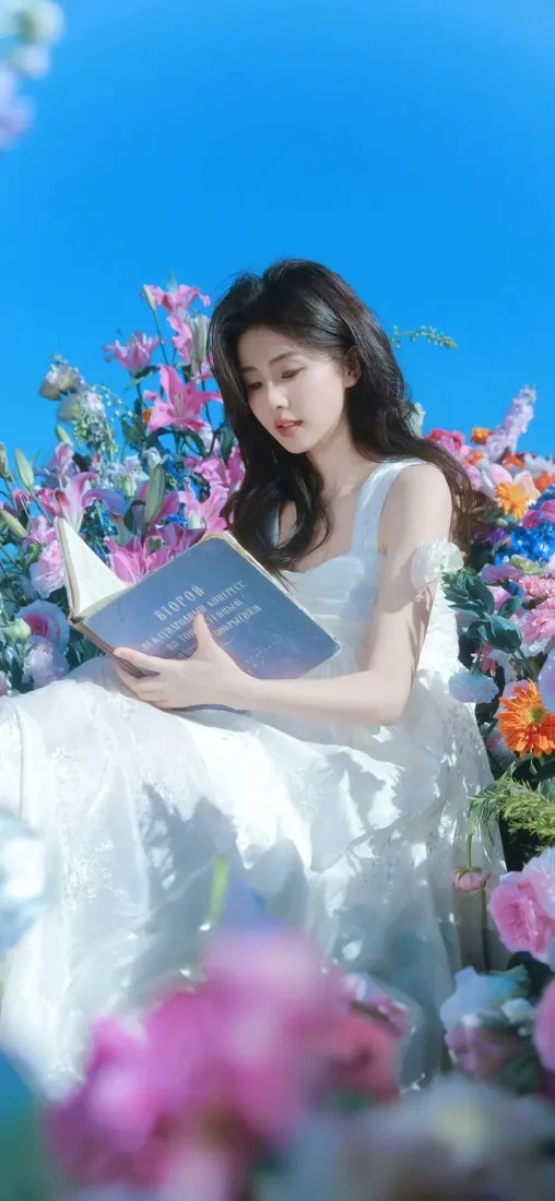 白裙少女手机壁纸｜花海蓝天背景图片 - 手机「哲风壁纸」