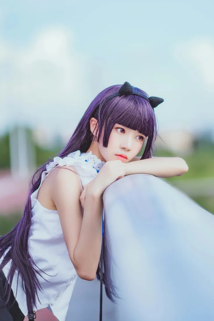 桜桃喵cos黑猫手机壁纸｜猫耳少女背景图片 - 白上衣过膝袜「哲风壁纸」