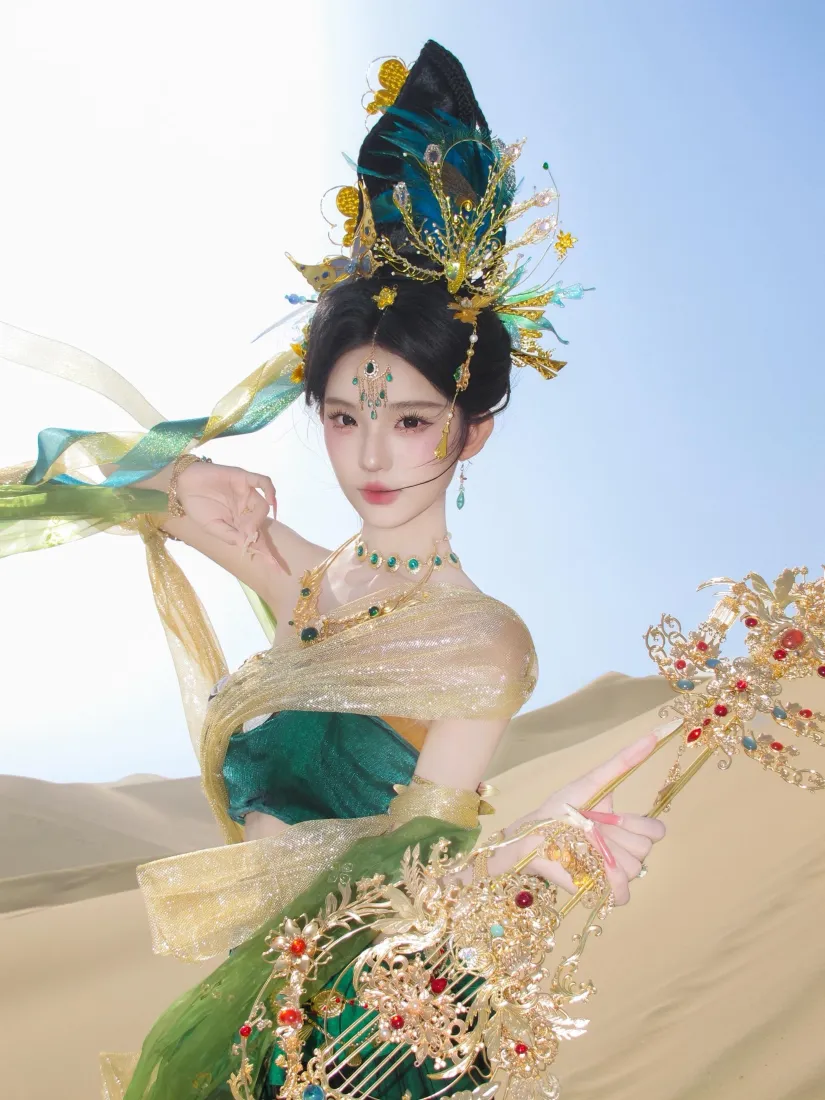 敦煌飞天手机壁纸｜沙漠古风背景图片 - 汉服美女写真「哲风壁纸」
