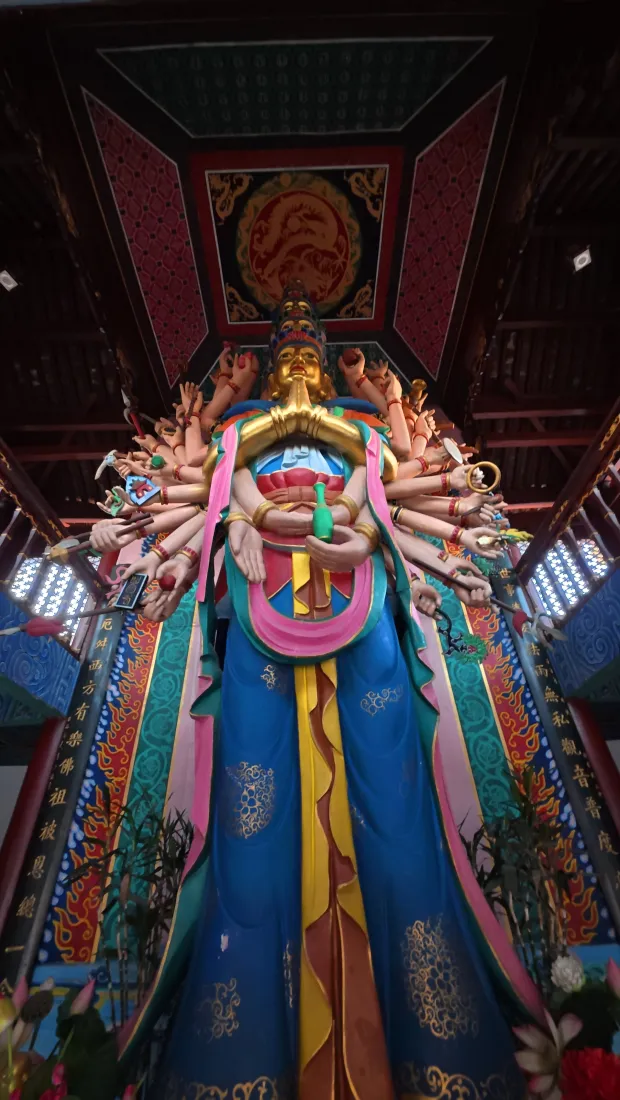 千手观音手机壁纸｜寺庙佛像背景图片 - 传统宗教造像「哲风壁纸」