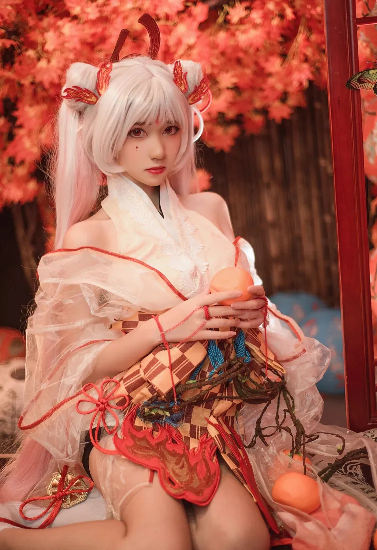 阴阳师不知火手机壁纸｜cosplay枫叶背景图片 - 南桃Momoko「哲风壁纸」