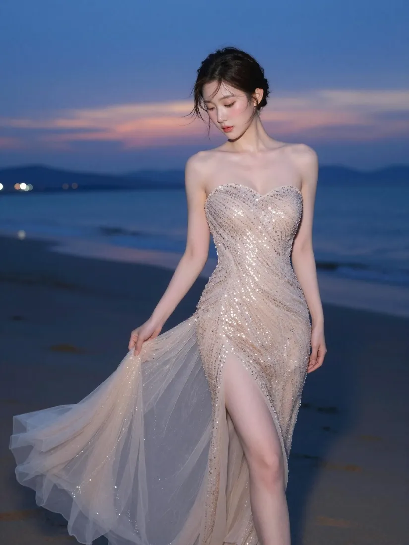抹胸长裙美女手机壁纸｜海边黄昏背景图片 - 氛围感人像「哲风壁纸」