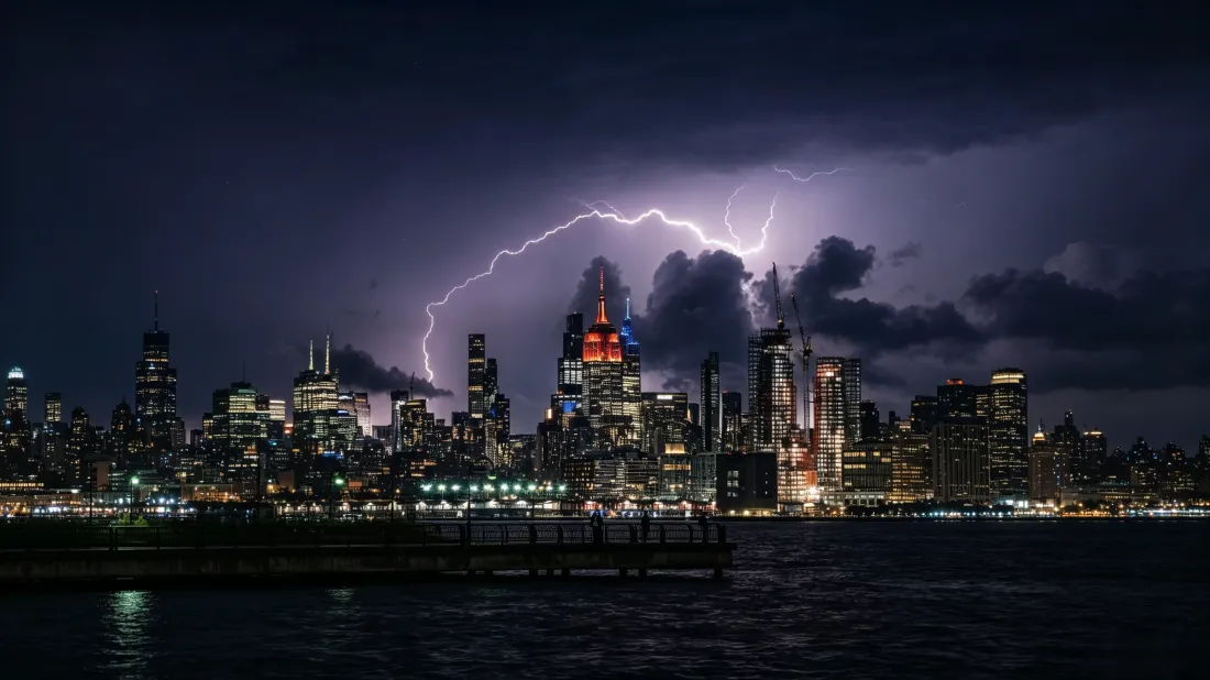 3k雷雨闪电壁纸｜城市天际线背景图片 - 高清夜景风光「哲风壁纸」