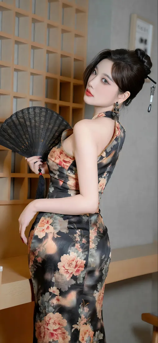 国风旗袍美女手机壁纸｜复古印花室内背景图片 - 氛围感人像「哲风壁纸」