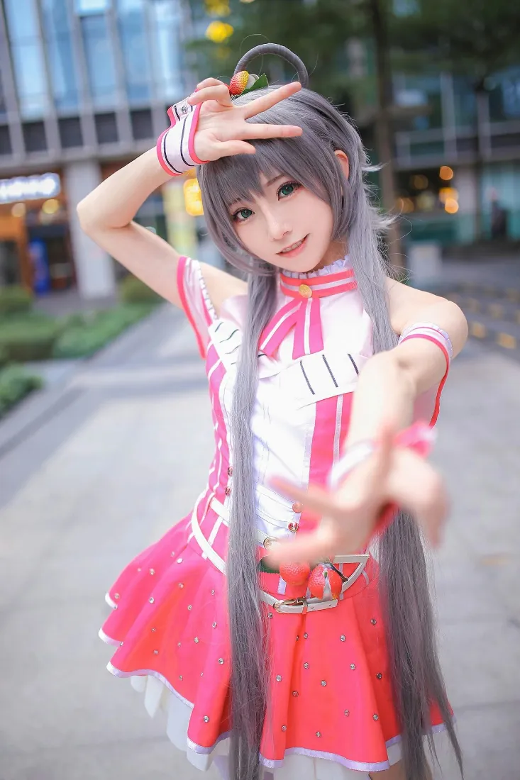 洛天依手机壁纸｜粉色cosplay背景图片 - 绮太郎Kitaro「哲风壁纸」