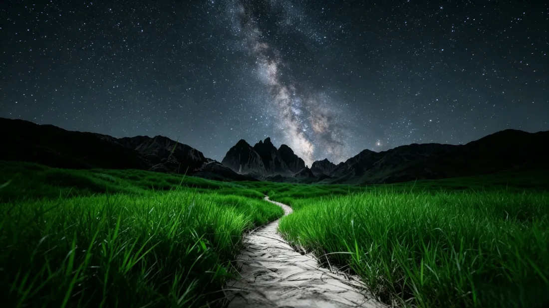3k银河星空壁纸｜山间草地背景图片 - 夜景小径「哲风壁纸」