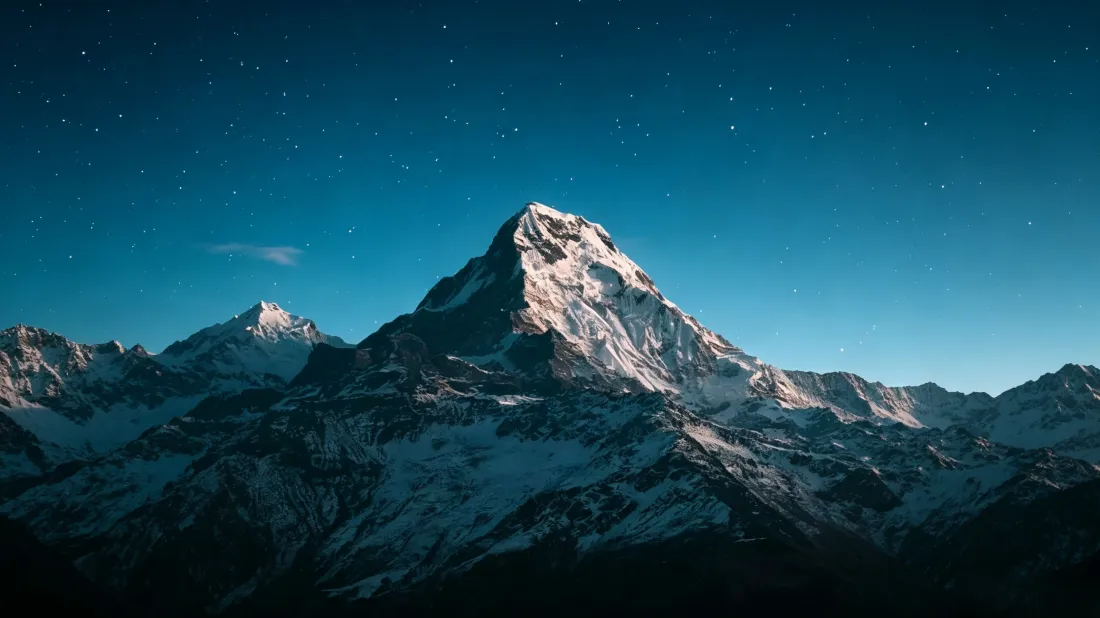 3k雪山星空壁纸｜巍峨雪山背景图片 - 自然夜景风光「哲风壁纸」