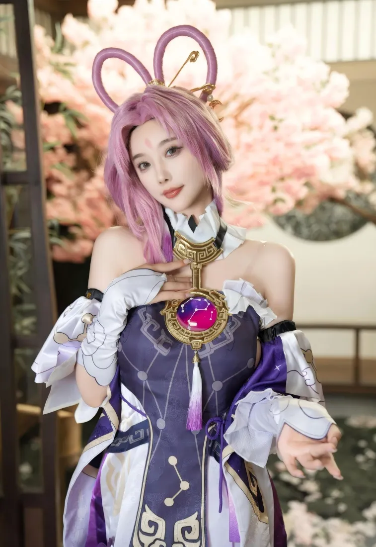 符玄cos手机壁纸｜樱花背景图片 - 性感美女模特「哲风壁纸」