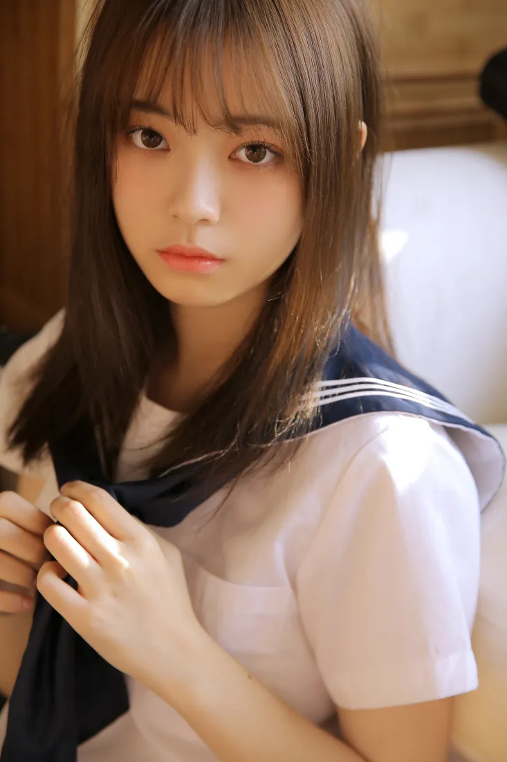 李钱钱手机壁纸｜jk少女室内背景图片 - 清纯写真「哲风壁纸」