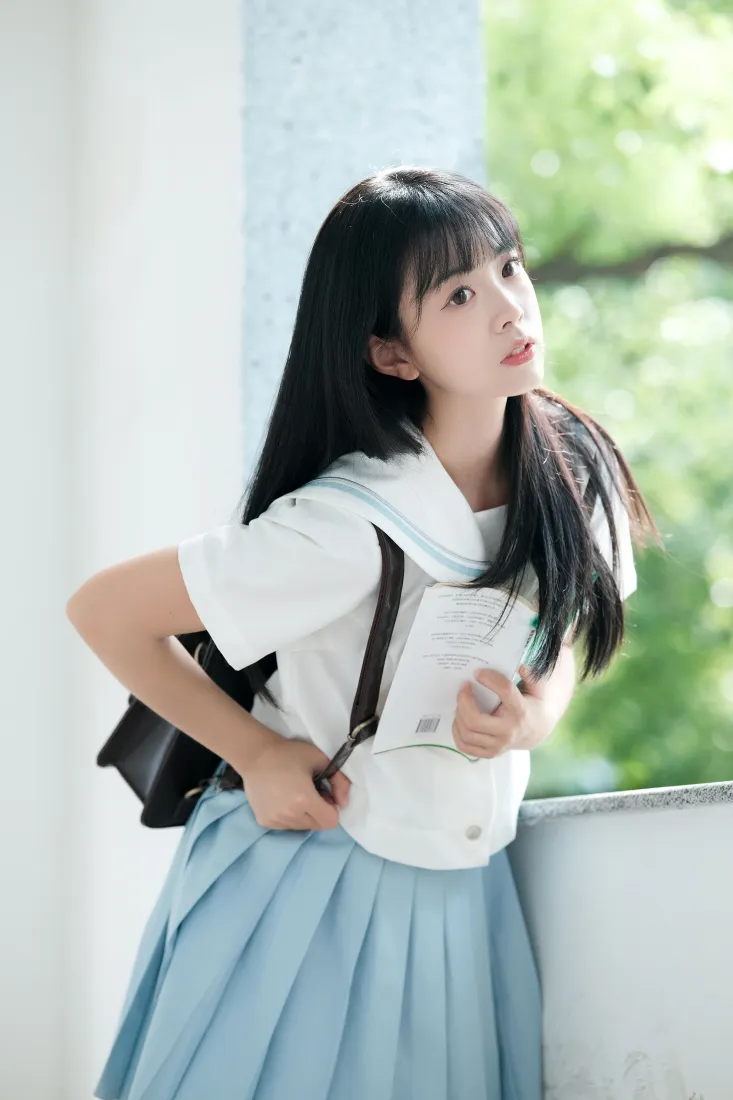 JK少女手机壁纸｜夏日校园清新背景图片 - 青春靓丽写真「哲风壁纸」