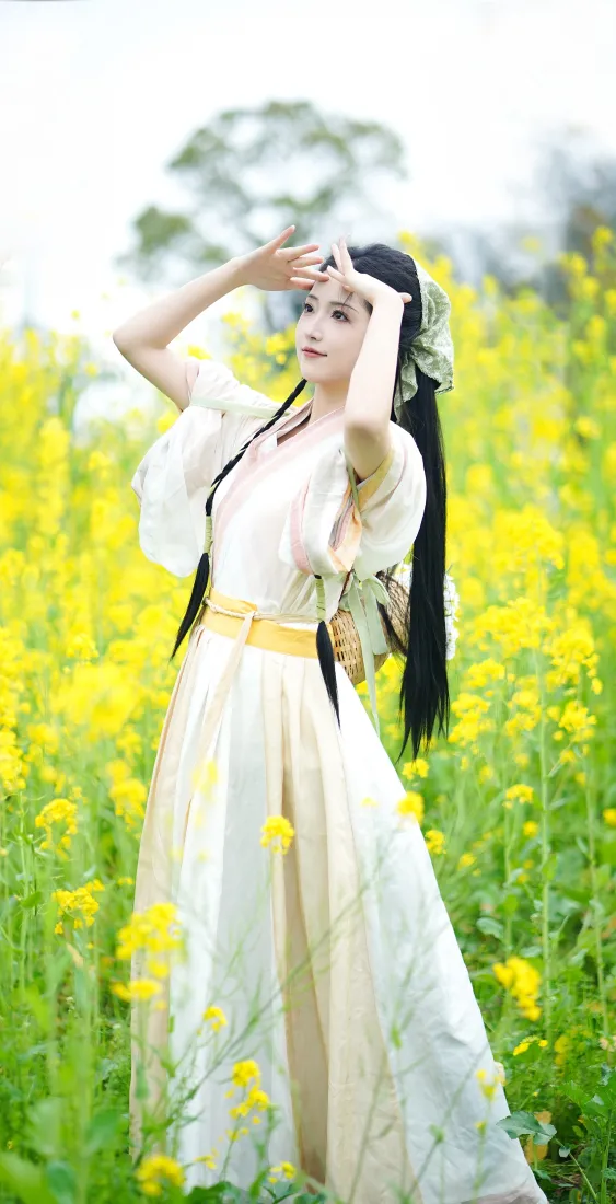 古装少女手机壁纸｜春日油菜花海背景图片 - 清新国风写真「哲风壁纸」
