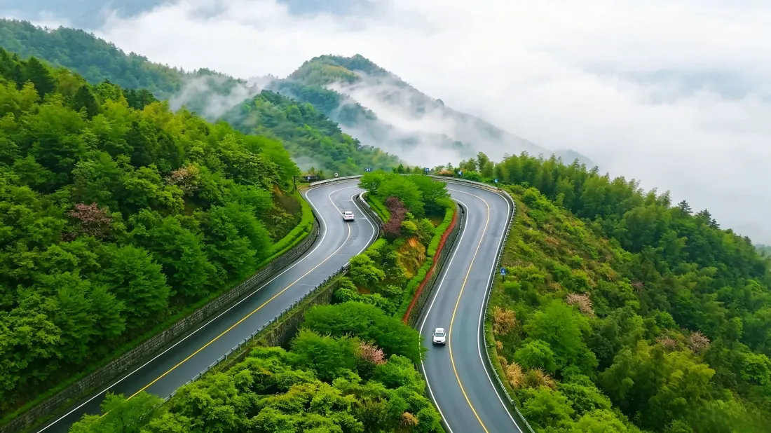 3k盘山公路壁纸｜山间云雾背景图片 - 清新自然风景「哲风壁纸」
