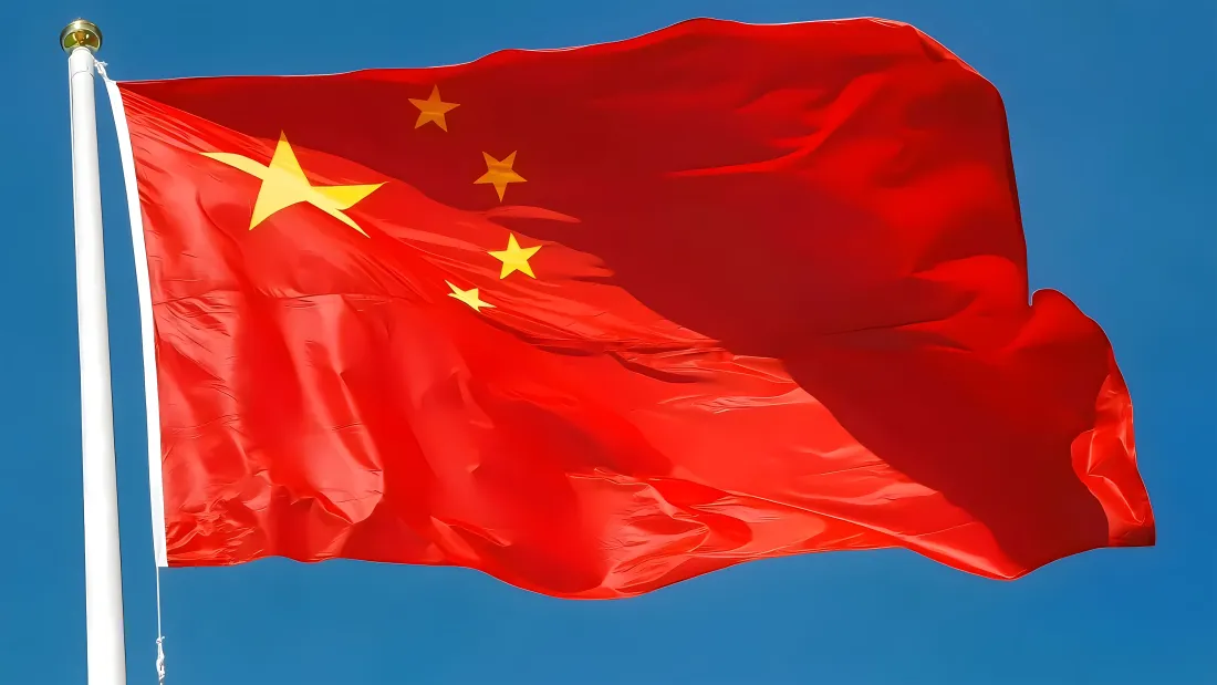 9k五星红旗壁纸｜蓝天背景图片 - 爱国主题「哲风壁纸」