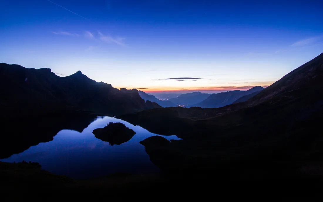 4k山河湖海壁纸｜高山湖泊日落背景图片 - 超高清自然风景「哲风壁纸」