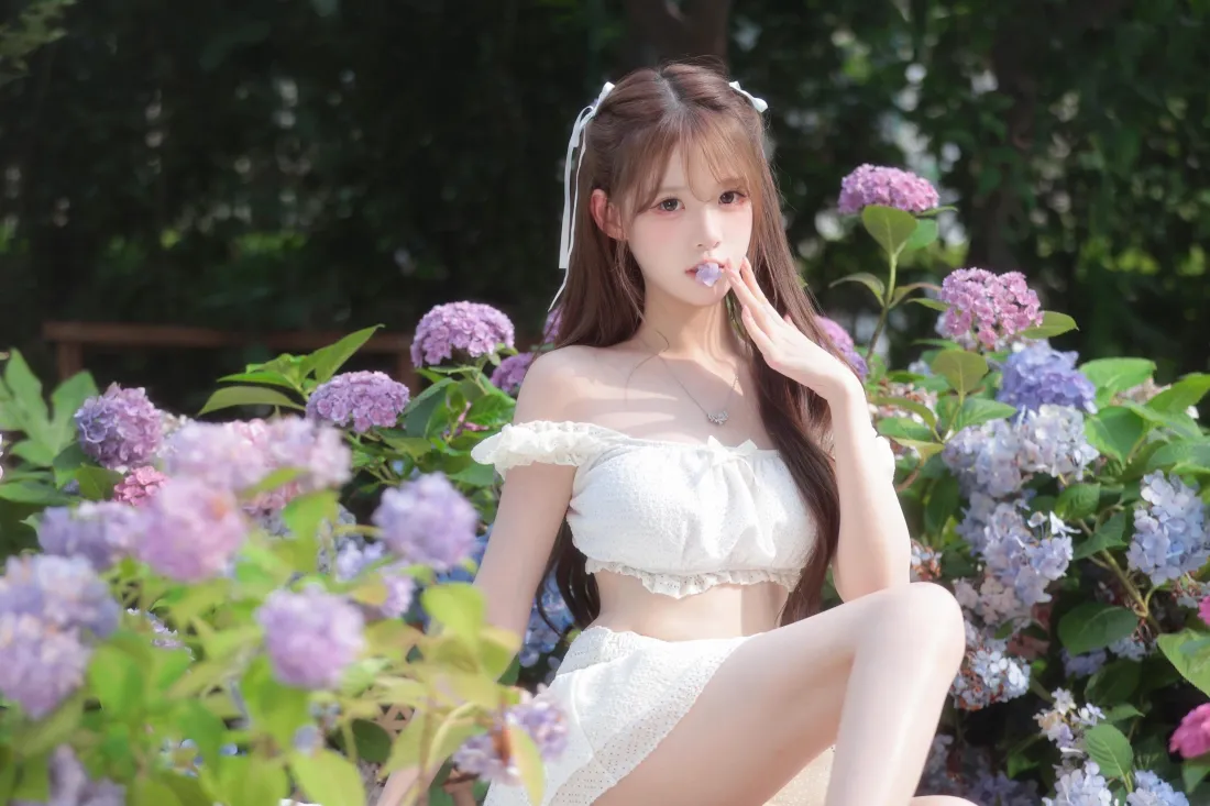 3k甜美少女壁纸｜绣球花户外背景图片 - 清新夏日写真「哲风壁纸」