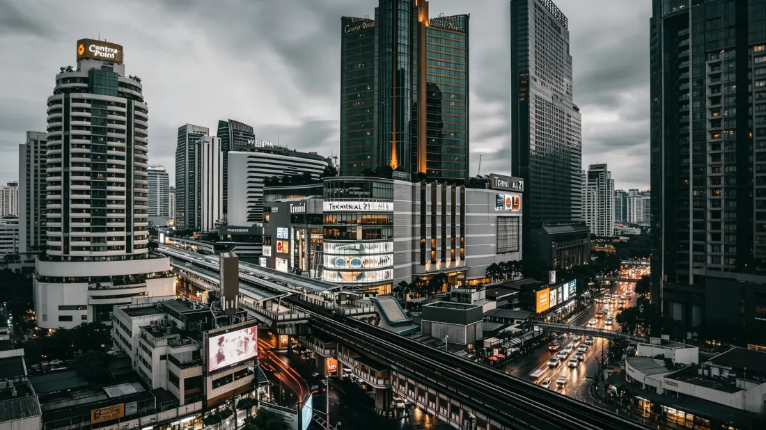 3k城市CBD壁纸｜摩天高楼街景背景图片 - 现代都市风光「哲风壁纸」
