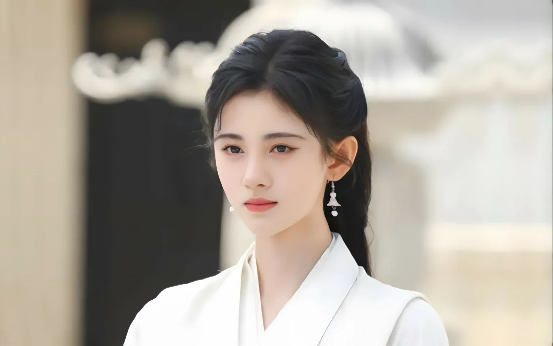 8k鞠婧祎壁纸｜古风白衣背景图片 - 清冷气质美女「哲风壁纸」