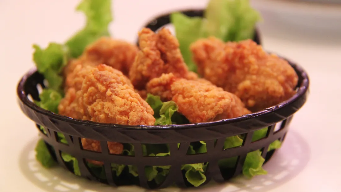 4k炸鸡壁纸｜美食背景图片 - 酥脆可口美味小吃「哲风壁纸」