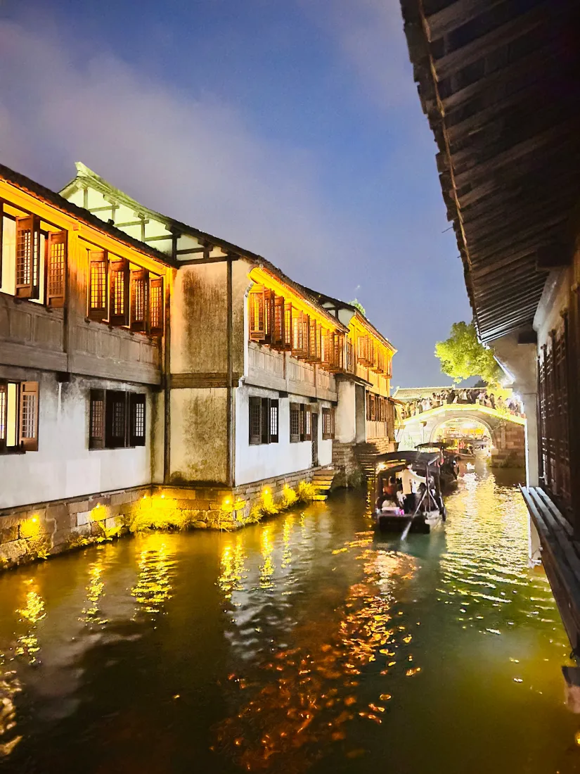江南水镇手机壁纸｜夜景古建河道背景图片 - 治愈水乡风光「哲风壁纸」