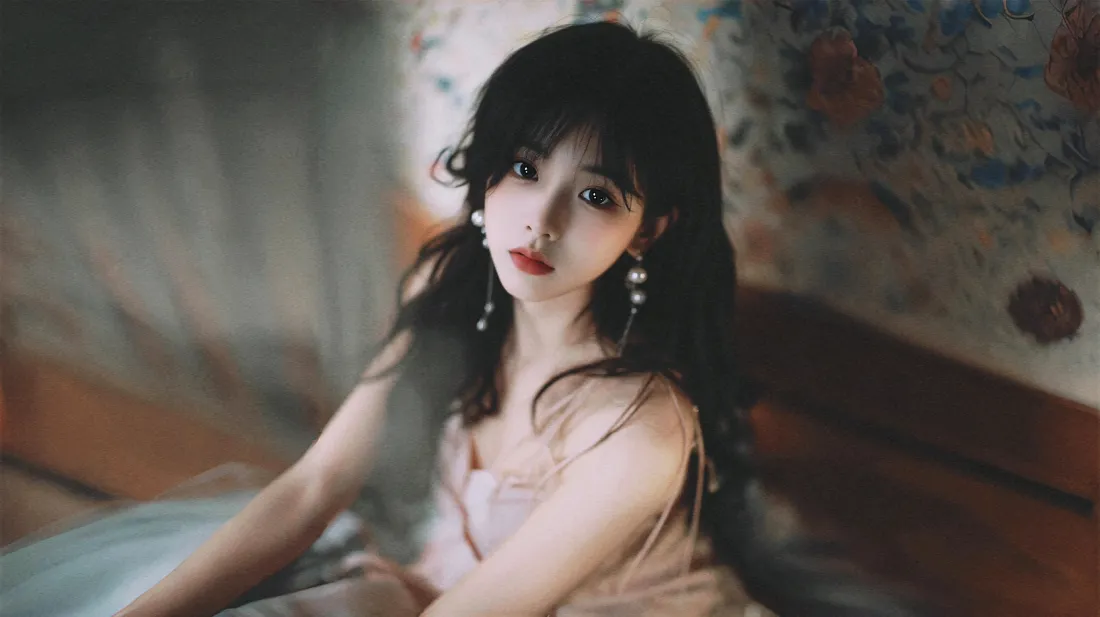 4k卷发美女壁纸｜居家氛围感背景图片 - 4k超清「哲风壁纸」