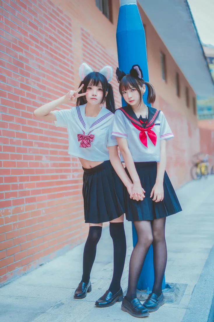 桜桃喵&疯猫ss手机壁纸｜JK少女街拍背景图片 - 黑丝穿搭「哲风壁纸」