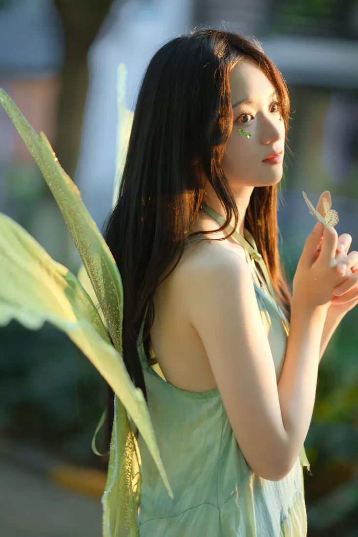 精灵少女手机壁纸｜森系户外背景图片 - 性感清新写真「哲风壁纸」