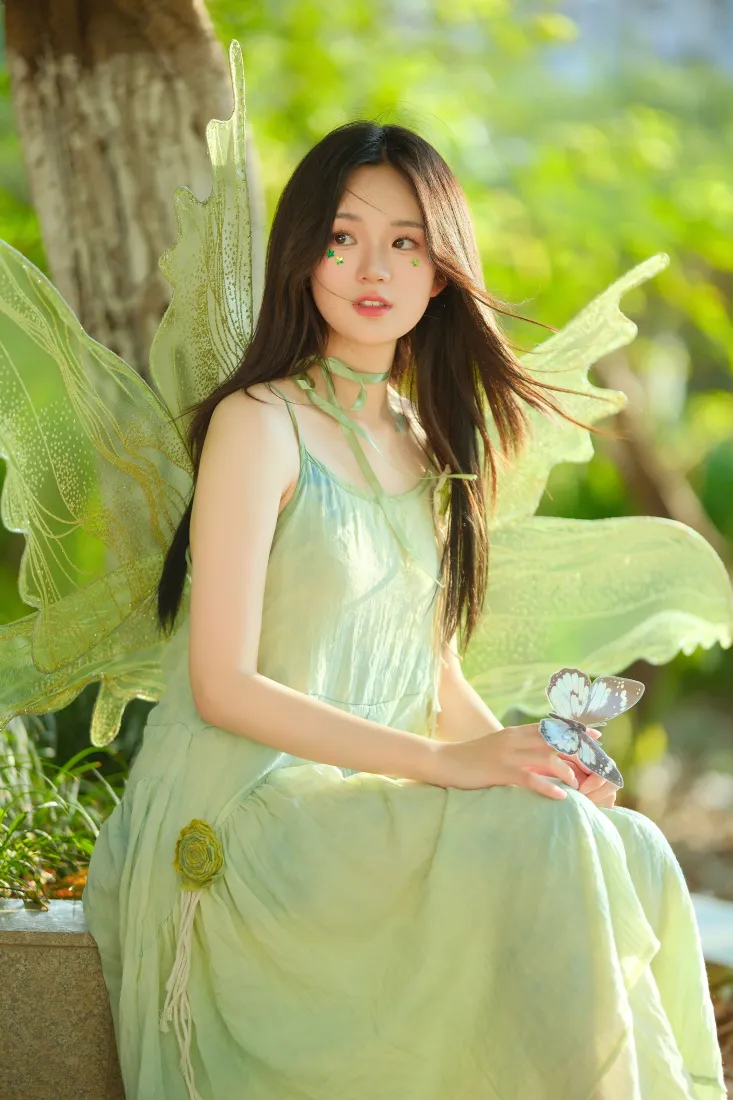 森系精灵美女手机壁纸｜清新绿植背景图片 - 性感长裙写真「哲风壁纸」