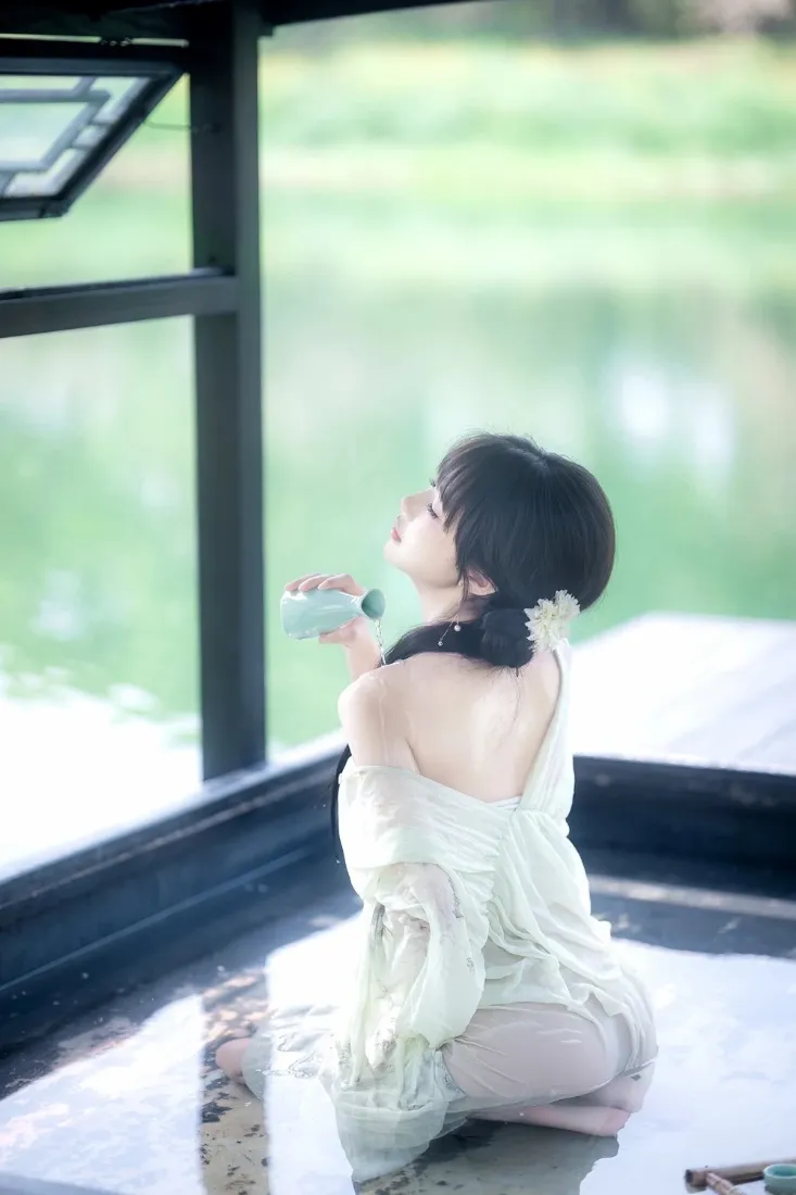 双马尾女生手机壁纸｜窗边草地背景图片 - 夏日清新氛围「哲风壁纸」