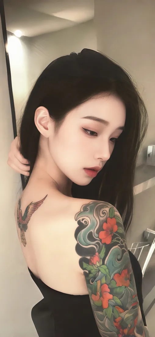 纹身美女手机壁纸｜花臂露背背景图片 - 性感时尚人像「哲风壁纸」