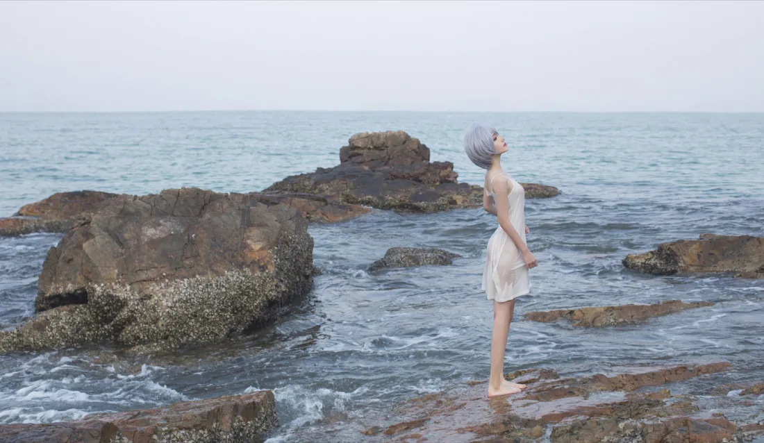 4k绫波丽壁纸｜海边cos背景图片 - 南桃Momoko「哲风壁纸」