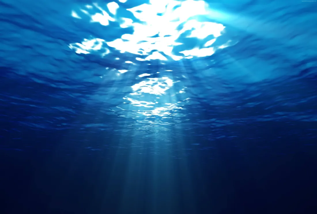 4k海洋壁纸｜深海海底背景图片 - 阳光穿透水面丁达尔光效「哲风壁纸」