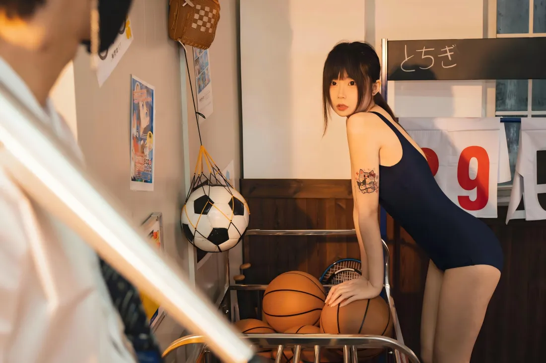 7k日系少女壁纸｜教室场景背景图片 - 死库水运动写真「哲风壁纸」
