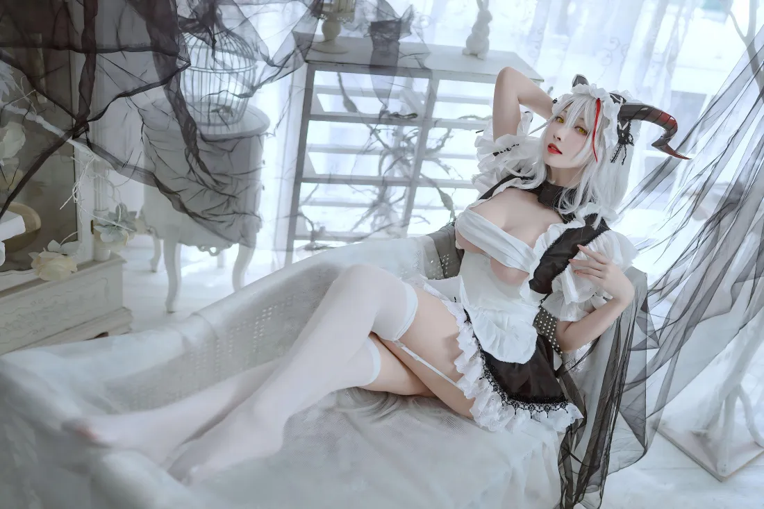 7k女仆cos壁纸｜性感写真背景图片 - 银发恶魔角少女「哲风壁纸」
