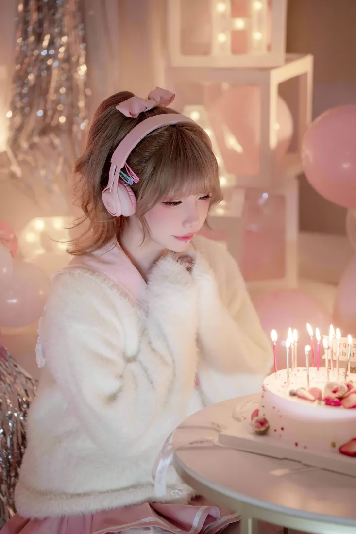 甜妹手机壁纸｜生日蛋糕背景图片 - 粉色系居家温柔少女「哲风壁纸」
