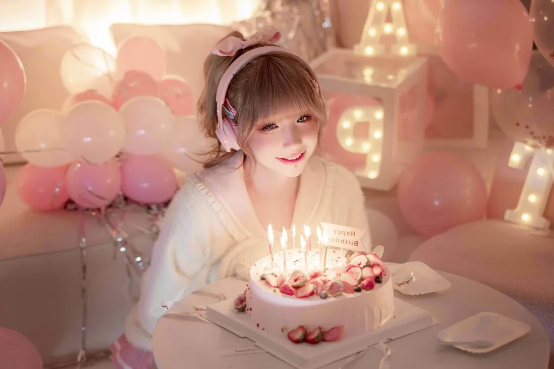 8k甜妹壁纸｜粉色气球背景图片 - 生日氛围感少女「哲风壁纸」