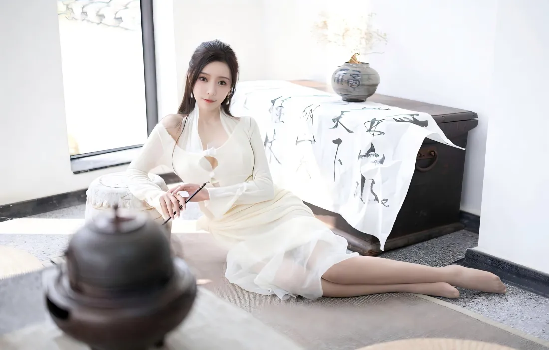 3k白衣美女壁纸｜毛笔书法背景图片 - 清修雅致氛围「哲风壁纸」