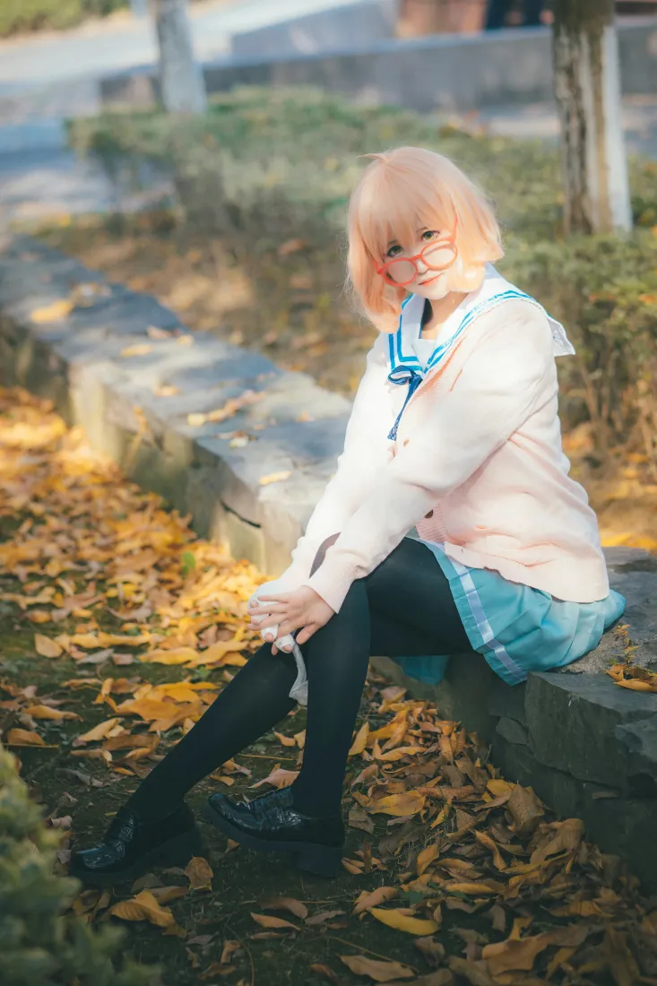 栗山未来手机壁纸｜秋日户外背景图片 - 校服cosplay「哲风壁纸」