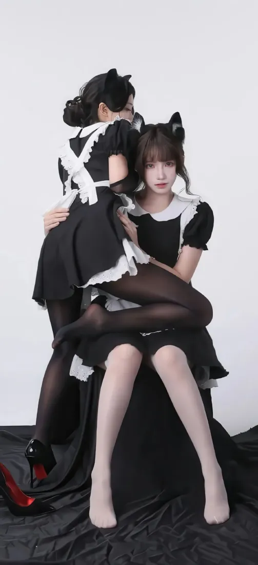 猫耳女仆手机壁纸｜双人写真背景图片 - 性感穿搭「哲风壁纸」