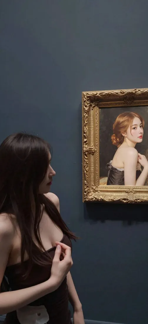 看展性感美女手机壁纸｜美术馆油画背景图片 - 黑裙露背长发「哲风壁纸」