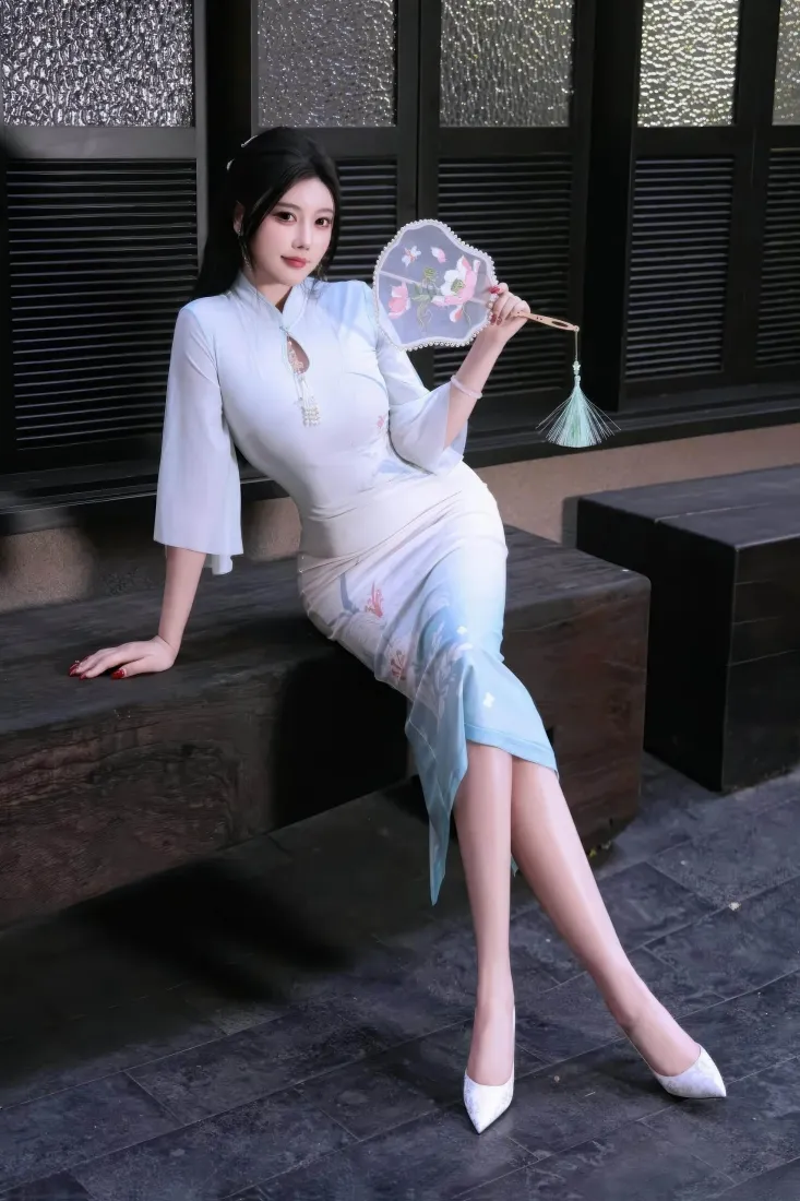 国风旗袍美女手机壁纸｜性感气质背景图片 - 优雅氛围感写真「哲风壁纸」
