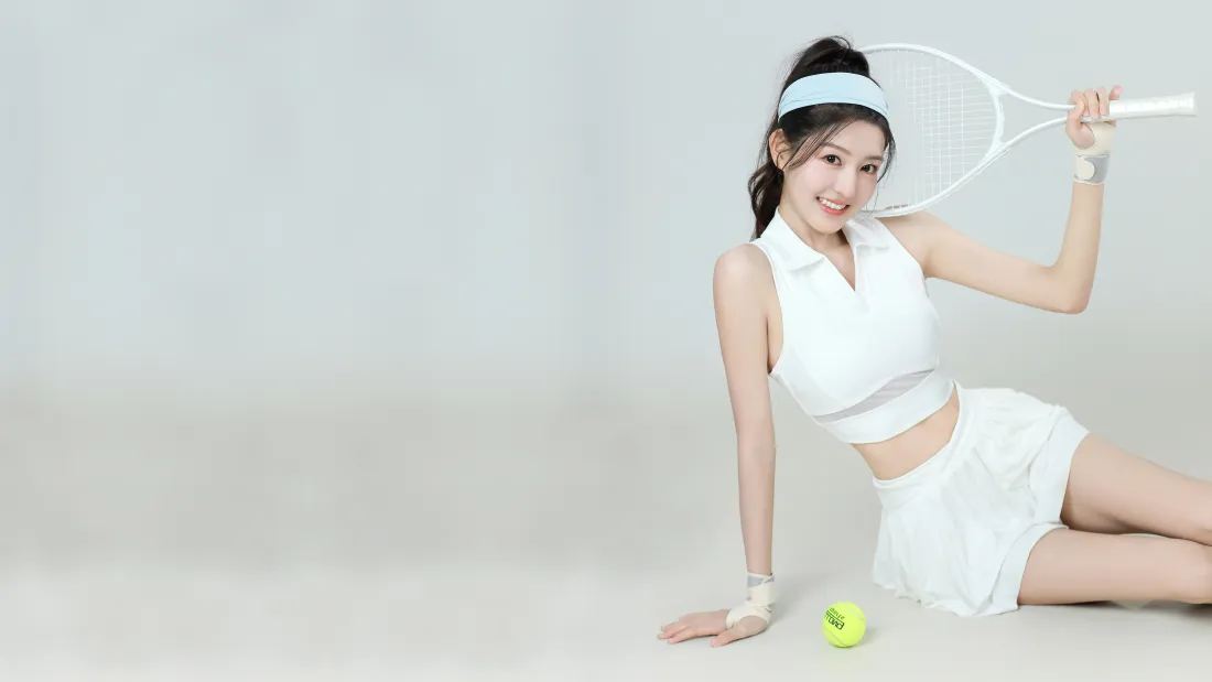 4k运动少女壁纸｜网球穿搭背景图片 - 活力甜美人像「哲风壁纸」