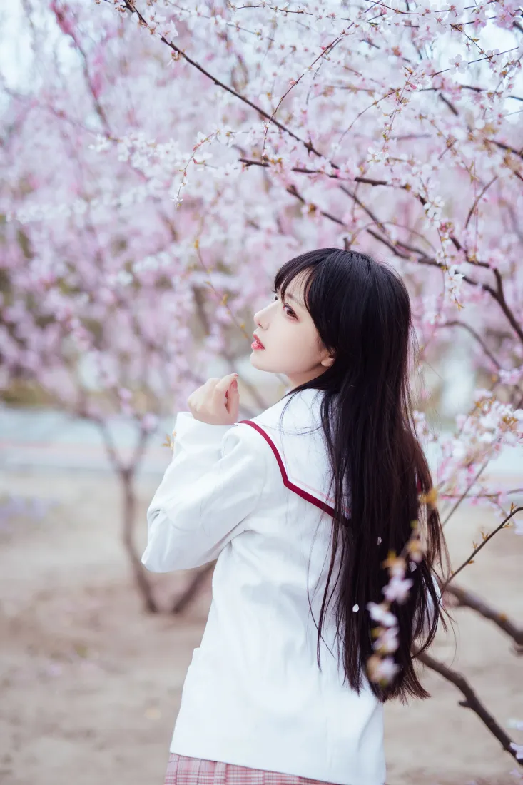 Shika小鹿鹿手机壁纸｜白色JK少女背景图片 - 樱花写真「哲风壁纸」