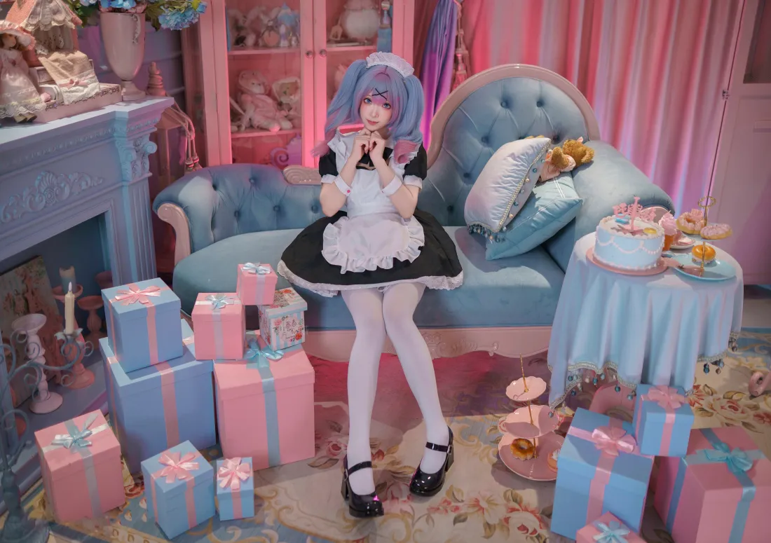 6k蓝发双马尾女仆壁纸｜甜系少女风背景图片 - 可爱穿搭「哲风壁纸」