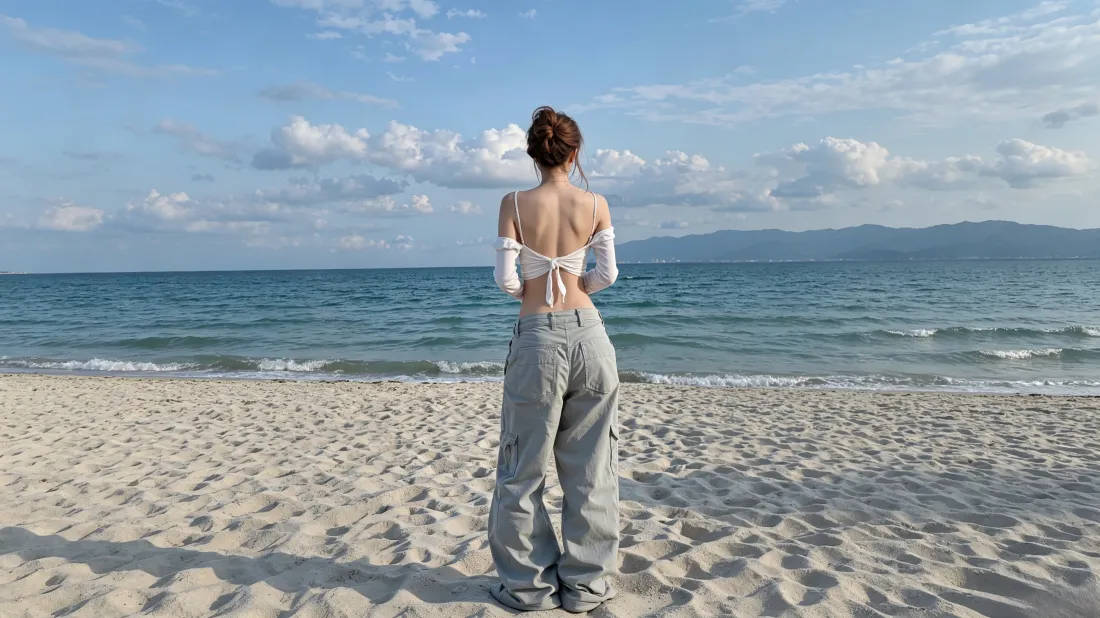 3k海边少女壁纸｜沙滩海景背景图片 - 清新氛围感「哲风壁纸」