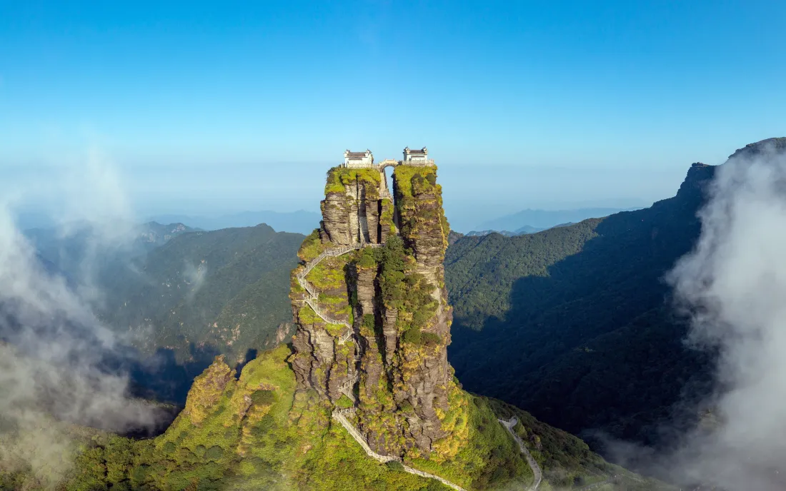 5k梵净山壁纸｜山顶自然风光背景图片 - 云海壮丽奇观「哲风壁纸」