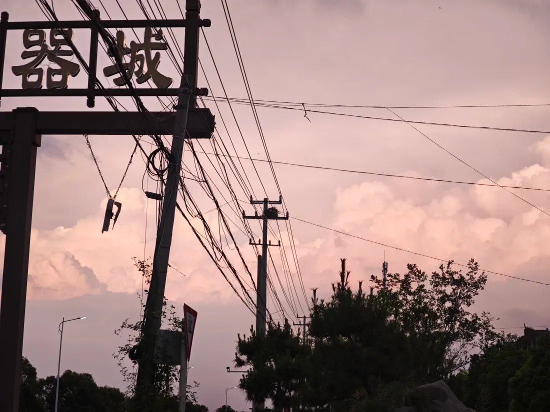 4k街头夕阳壁纸｜黄昏小镇背景图片 - 治愈自然风景「哲风壁纸」