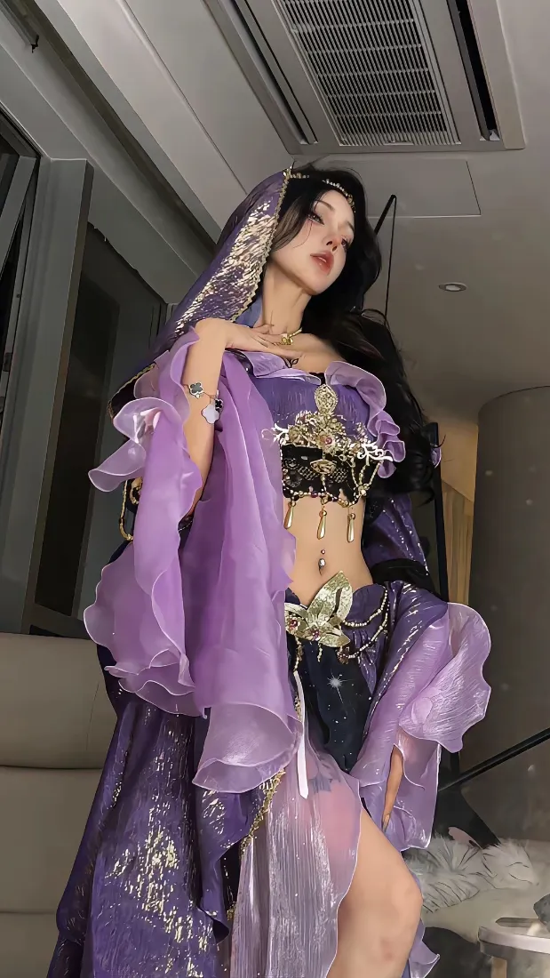 异域女战士手机壁纸｜紫色纱衣背景图片 - 金色配饰氛围感「哲风壁纸」